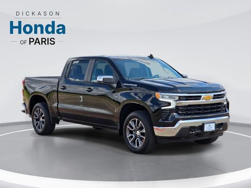 Used 2024 Chevrolet Silverado 1500 LT AWD/4WD image 3