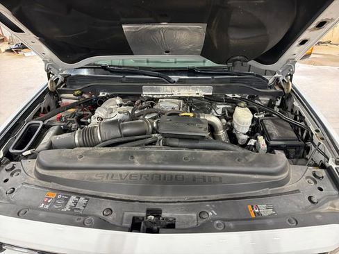 Used 2019 Chevrolet Silverado 2500 LTZ w/ Duramax Plus Package image 27