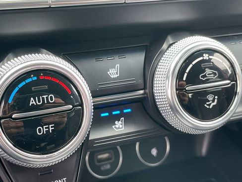 Used 2023 Genesis G70 3.3T w/ Sport Prestige Package image 24