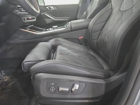 Used 2026 BMW X5 sDrive40i w/ M Sport Package image 24