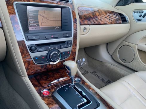 Used 2007 Jaguar XK Convertible image 14