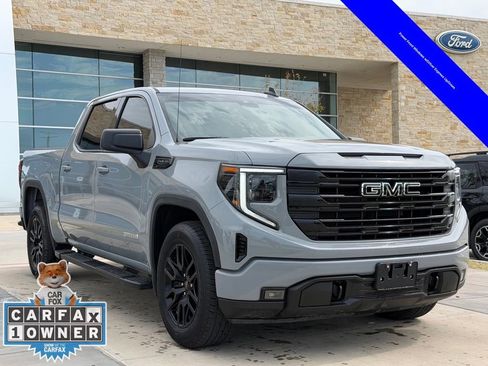 Used 2024 GMC Sierra 1500 Elevation w/ LPO, Elevation Black Package RWD image 19