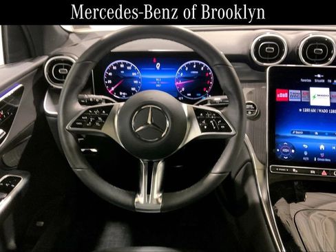 Certified 2025 Mercedes-Benz GLC 300 4MATIC image 5