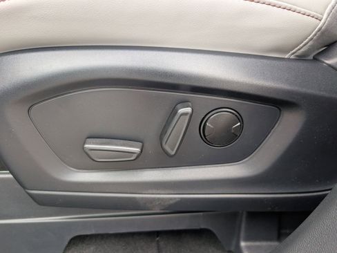 New 2026 Ford Explorer Active image 16