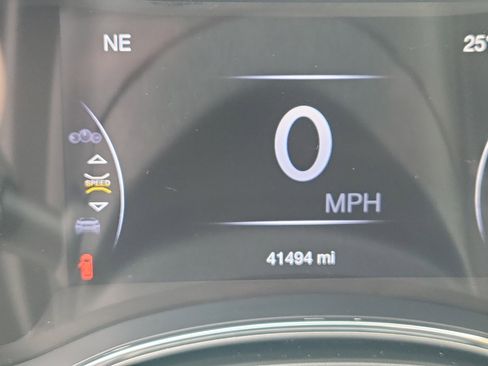 Used 2021 Jeep Grand Cherokee Limited image 23