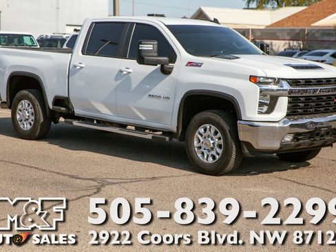 Used 2023 Chevrolet Silverado 2500 LT w/ Convenience Package AWD/4WD image 1