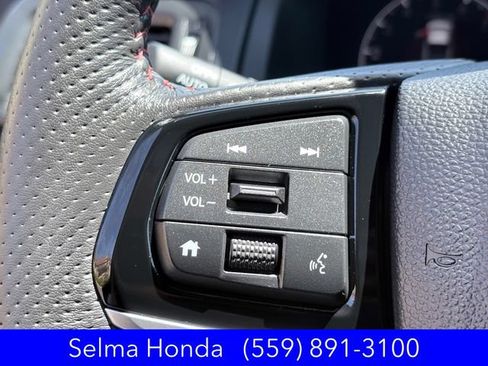 Certified 2025 Honda Ridgeline Black Edition image 14
