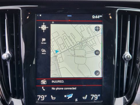 Used 2020 Volvo V60 T5 Cross Country w/ Protection Package Premier image 12