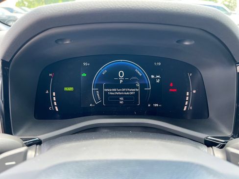 New 2026 Toyota Camry Hybrid FWD image 30