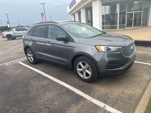 Used 2024 Ford Edge SE AWD/4WD image 16