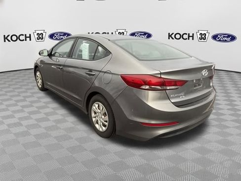 Used 2018 Hyundai Elantra SE image 5