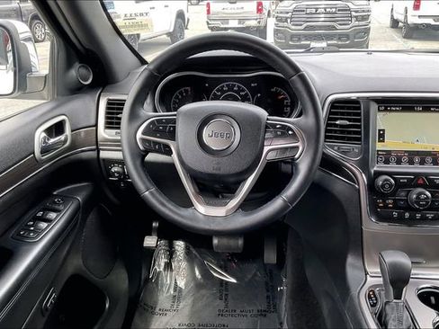 Used 2018 Jeep Grand Cherokee Limited image 4