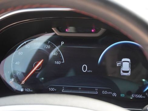 Used 2022 Genesis GV70 3.5T Sport w/ Sport Prestige Package AWD/4WD image 33