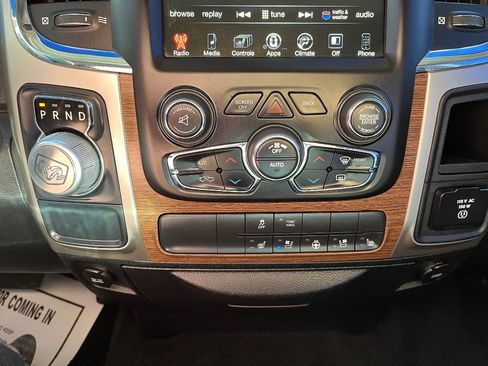 Used 2017 RAM 1500 Laramie image 15