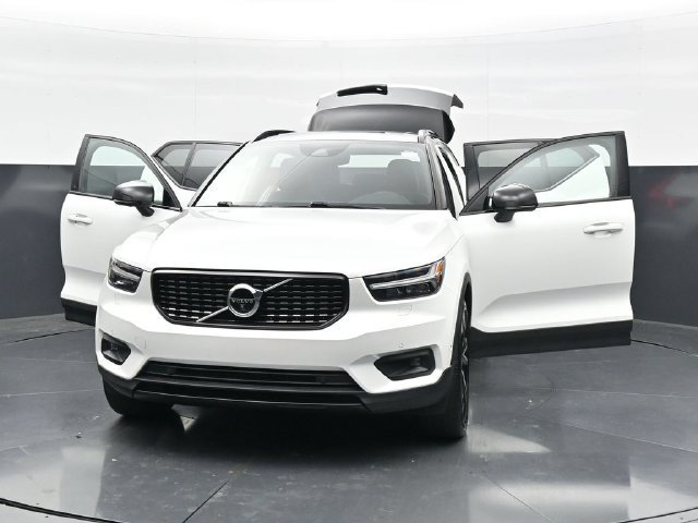 Used 2021 Volvo XC40 T5 R-Design w/ Advanced Package AWD/4WD image 52