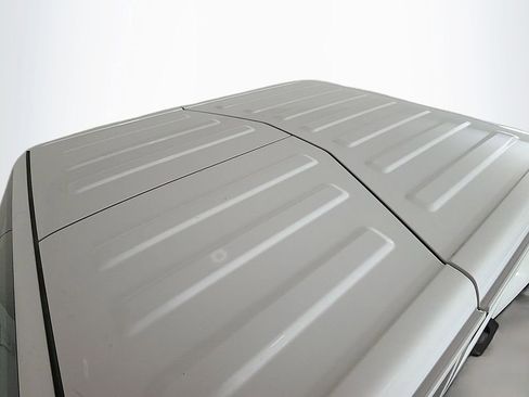 Used 2023 Jeep Gladiator Overland image 12