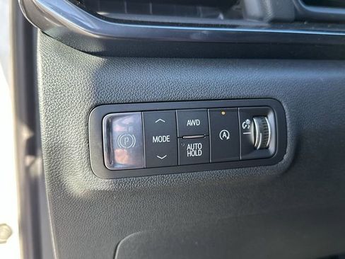 New 2026 GMC Terrain AT4 w/ Technology Package II image 18