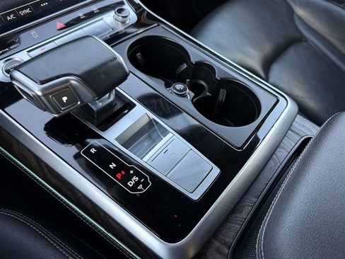 Used 2022 Audi Q8 Prestige w/ Prestige Package image 42