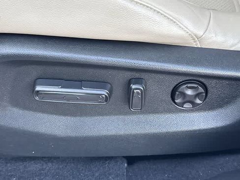 Used 2017 Honda CR-V EX-L image 16