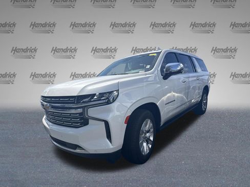 Used 2024 Chevrolet Suburban Premier AWD/4WD image 5