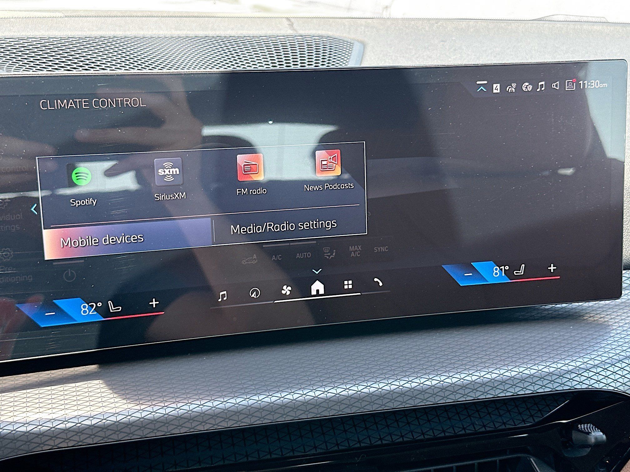 Certified 2025 BMW i4 eDrive40 w/ Parking Assistance Package RWD image 15
