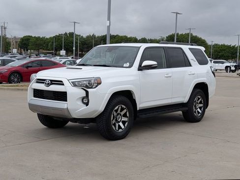 Used 2024 Toyota 4Runner TRD Off-Road Premium AWD/4WD image 10
