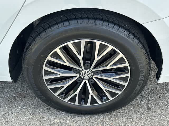 Used 2019 Volkswagen Jetta SE FWD image 5
