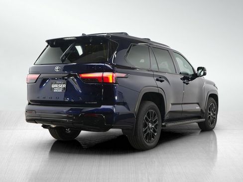 Used 2025 Toyota Sequoia Limited w/ Tow Technology Package AWD/4WD image 5