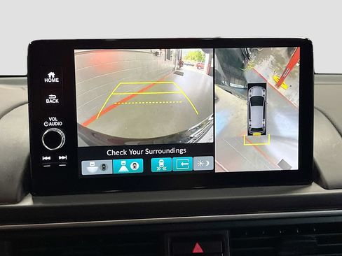 Used 2025 Honda Pilot Elite image 14
