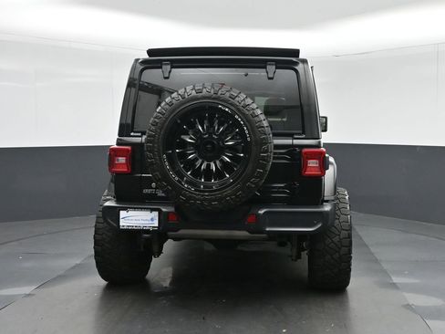 Used 2020 Jeep Wrangler Unlimited Sahara AWD/4WD image 6