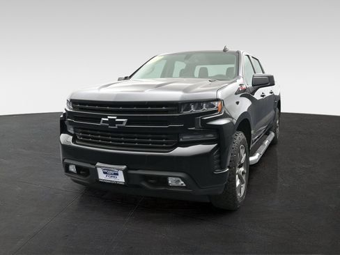 Used 2022 Chevrolet Silverado 1500 RST w/ Z71 Off-Road Package AWD/4WD image 3