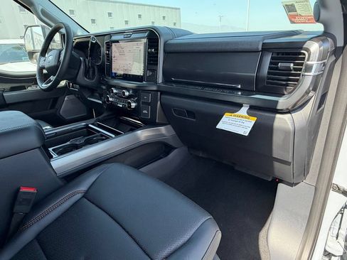 New 2026 Ford F250 Lariat w/ FX4 Off-Road Package AWD/4WD image 12