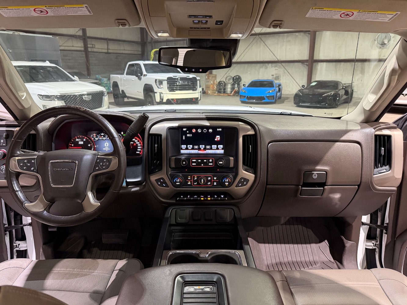 Used 2016 GMC Sierra 2500 Denali w/ Duramax Plus Package AWD/4WD image 27