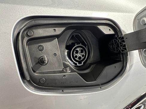 New 2026 Toyota Prius XSE image 8