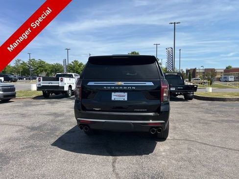 Used 2024 Chevrolet Suburban Premier AWD/4WD image 4