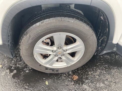 Used 2022 Chevrolet Trax LT w/ Driver Confidence Package image 31