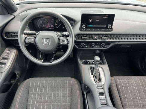 Used 2024 Honda HR-V Sport image 17
