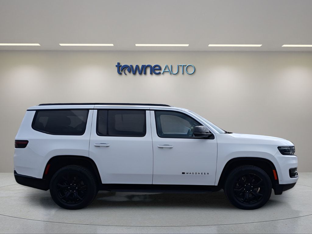 Used 2023 Jeep Wagoneer Series II AWD/4WD image 7