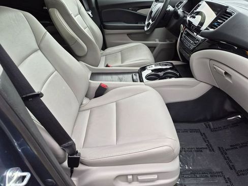 Used 2022 Honda Pilot Touring image 20