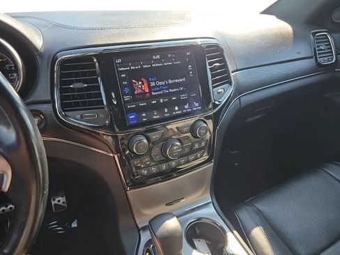 Used 2020 Jeep Grand Cherokee High Altitude AWD/4WD image 23