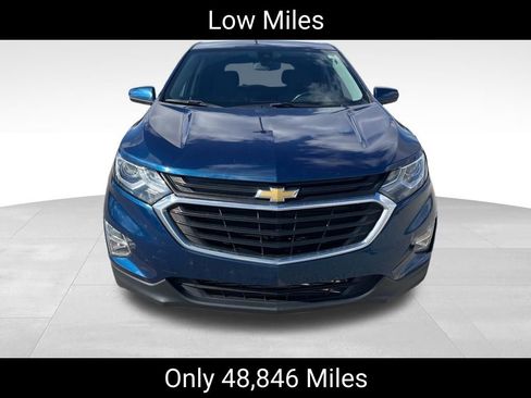 Used 2021 Chevrolet Equinox LT image 2