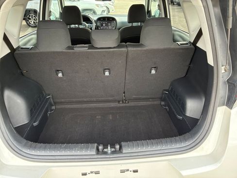 Used 2025 Kia Soul LX w/ LX Technology Package FWD image 24