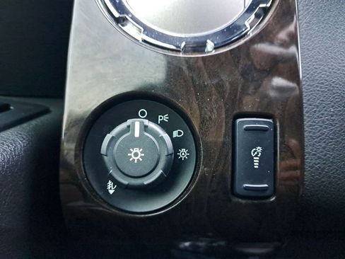 Used 2016 Ford F350 Platinum w/ Platinum Package image 25