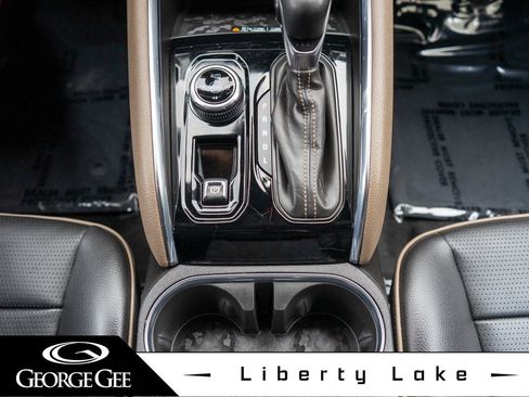 Used 2023 GMC Canyon Denali image 26