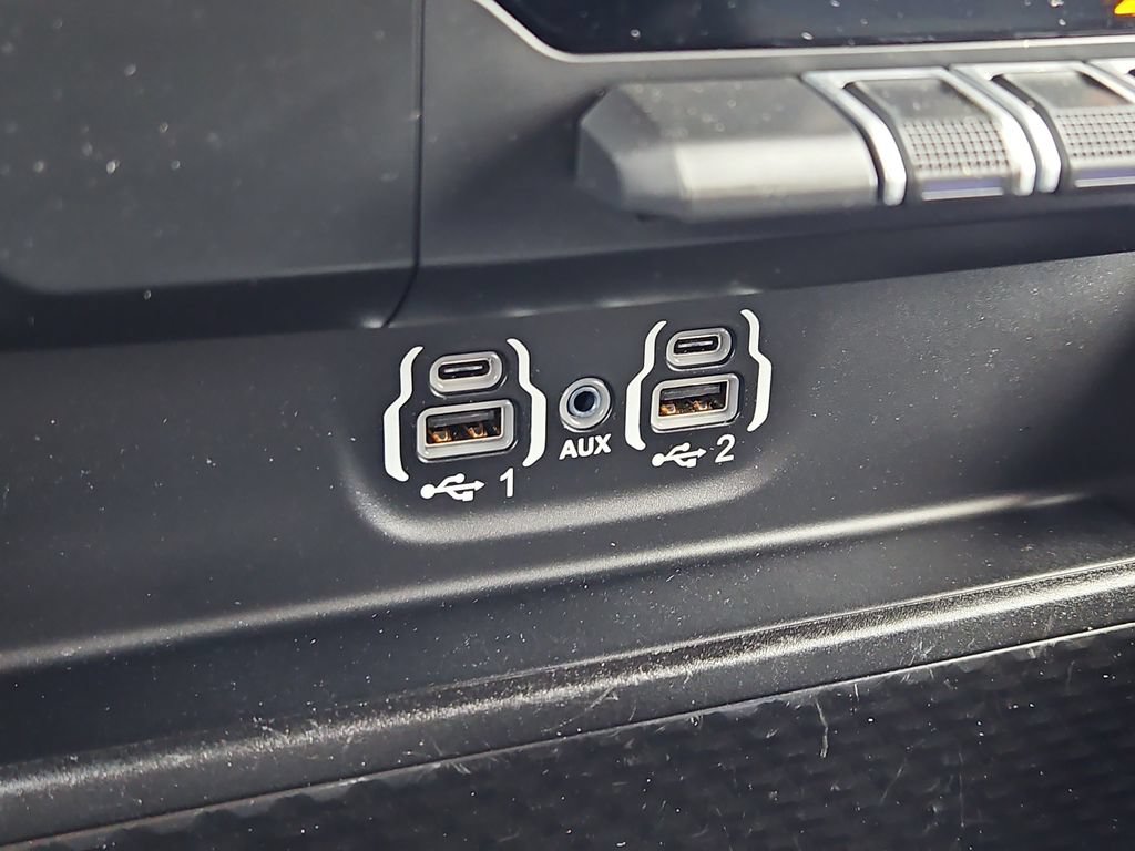 Used 2020 RAM 1500 Laramie AWD/4WD image 17