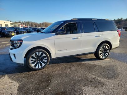Used 2025 Ford Expedition Platinum w/ Driver's Package