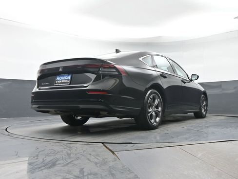 Used 2023 Honda Accord EX image 28