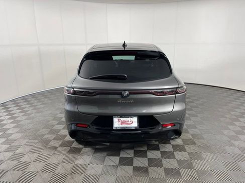Used 2026 Alfa Romeo Tonale AWD/4WD image 6