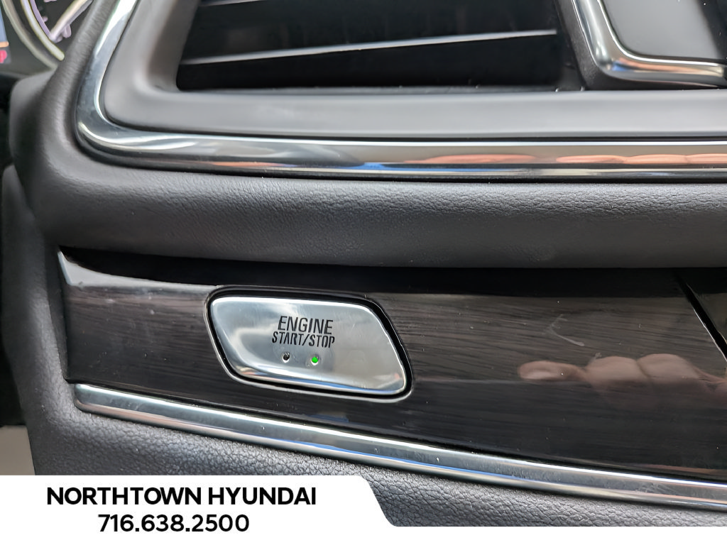 Used 2024 Buick Enclave Essence AWD/4WD image 19