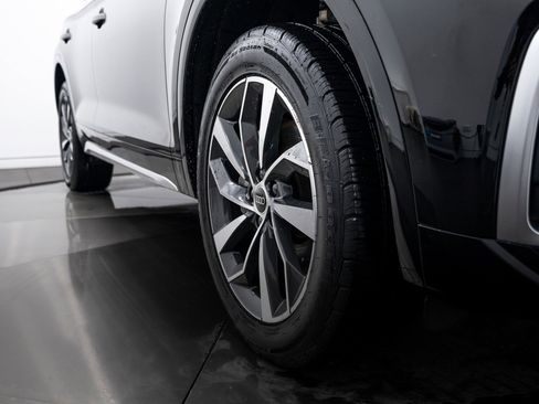 Certified 2023 Audi Q5 2.0T Premium Plus w/ Premium Plus Package image 19